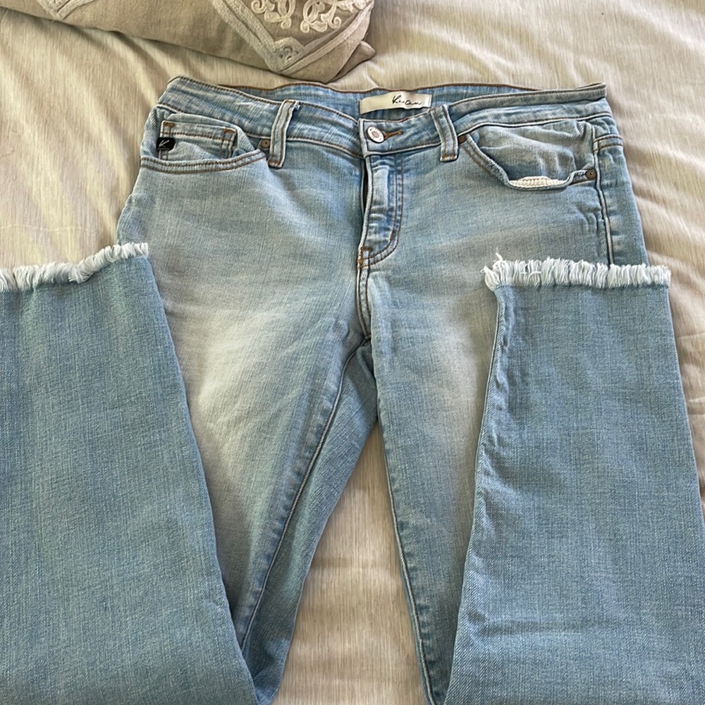 KanCan light wash skinny jean